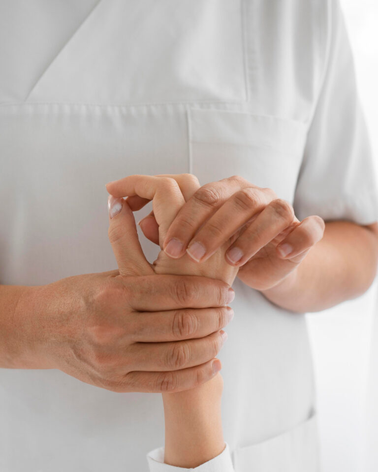 Elde Bükücü Tendon Yaralanmaları: Tendon Kopması Ameliyatı